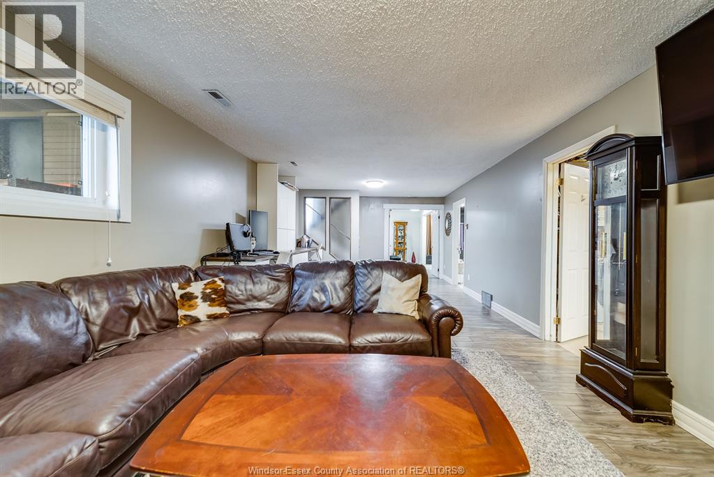 Photo 33 of 13158 Dillon Drive, Tecumseh ON