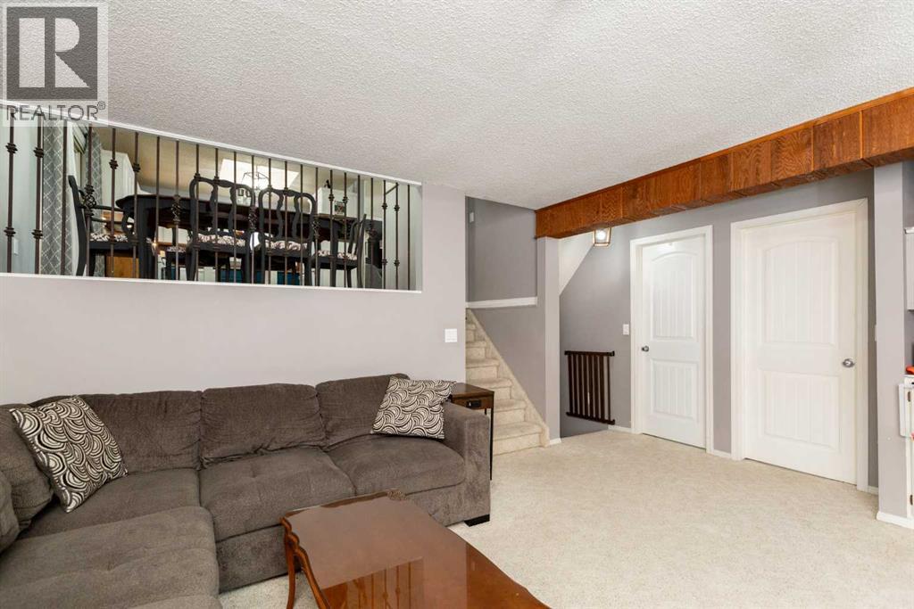 Photo 20 of 62 Rupert Crescent, Red Deer AB
