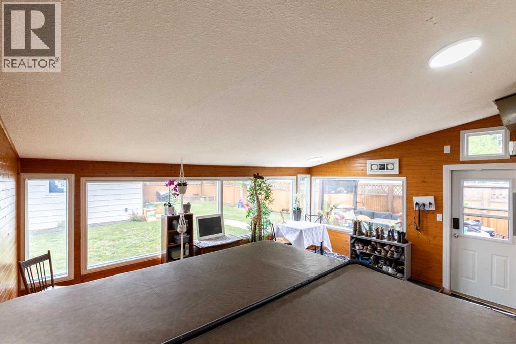 Photo 7 of 62 Rupert Crescent, Red Deer AB