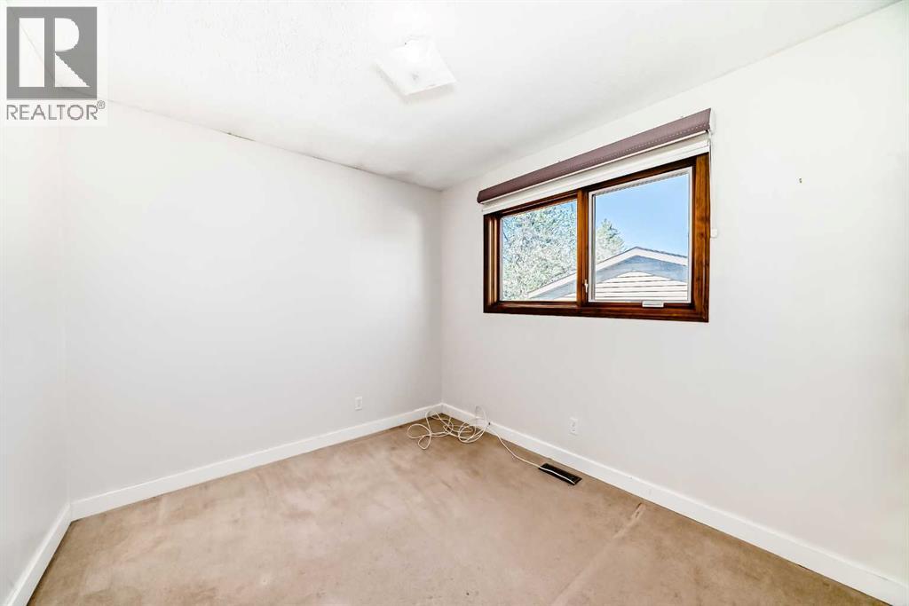 Single Family House Bungalow for Sale in   Street NE Temple Calgary 