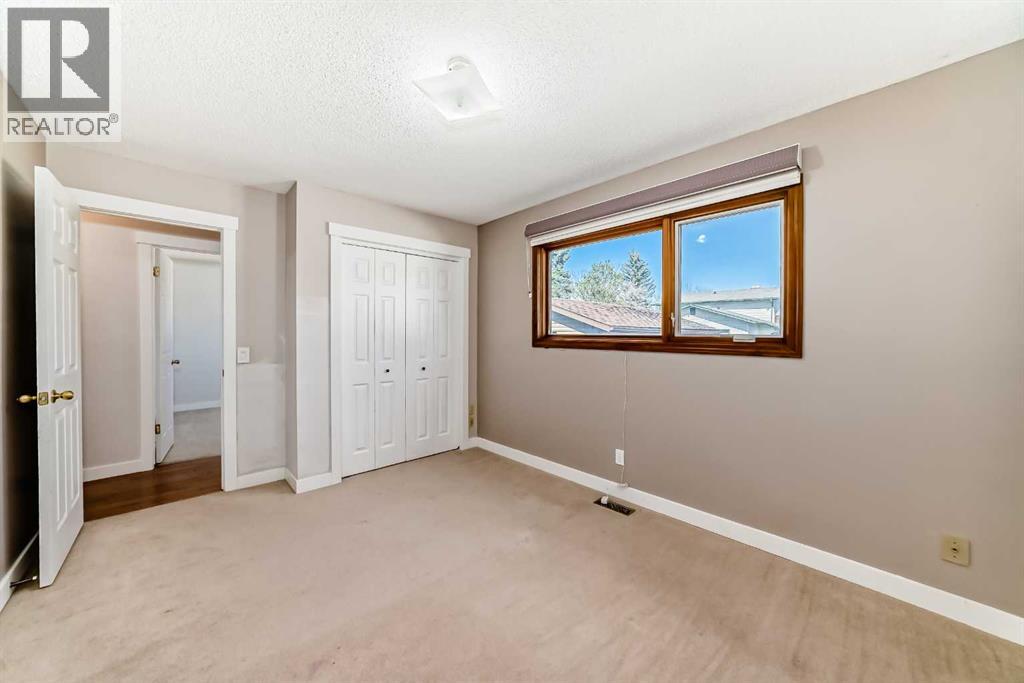Single Family House Bungalow for Sale in   Street NE Temple Calgary 