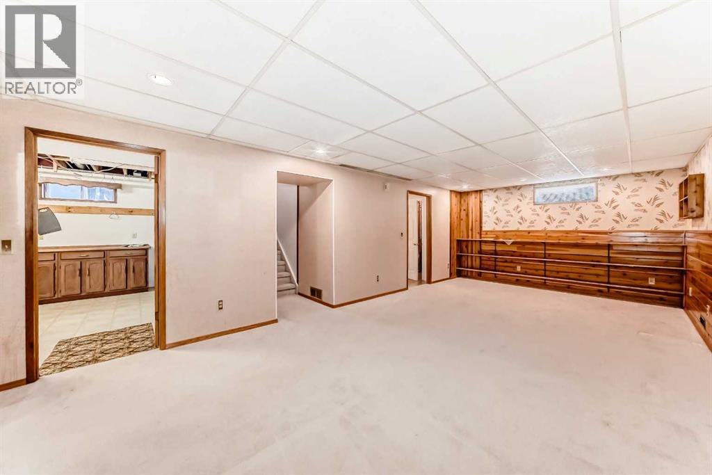 Single Family House Bungalow for Sale in   Street NE Temple Calgary 