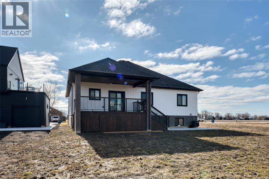 Photo 11 of 341 Concession Line 1, Wheatley ON