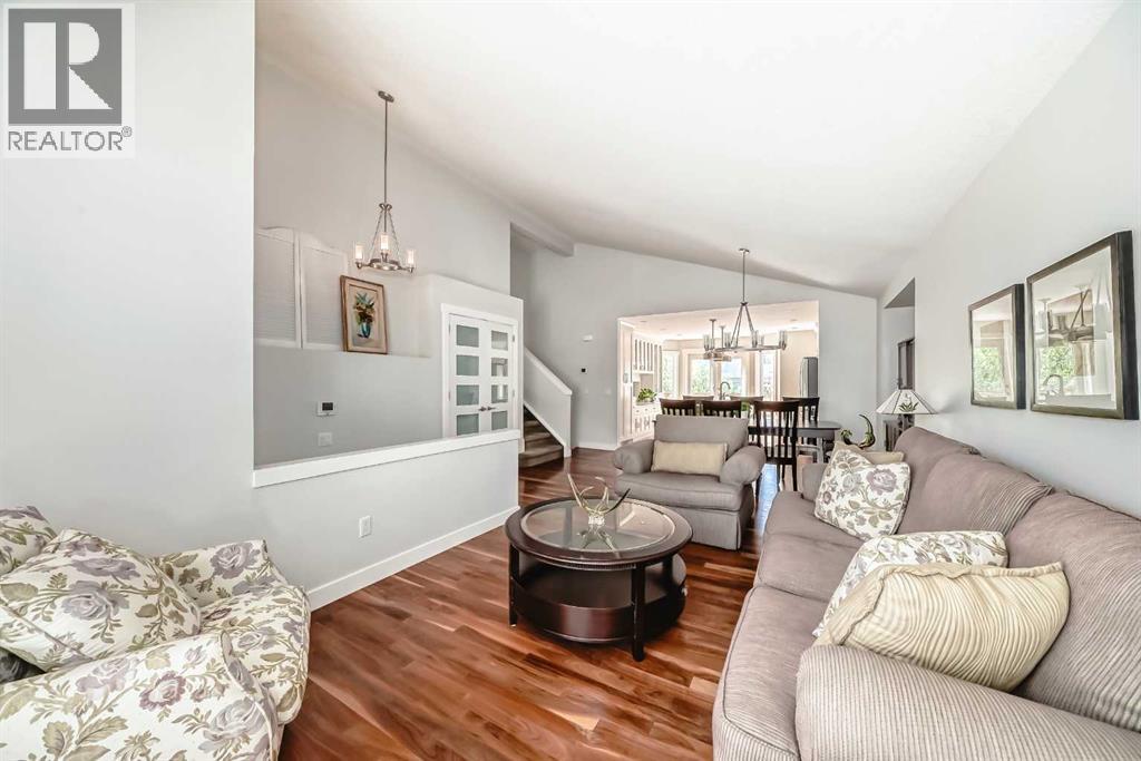Single Family House 4 Level for Sale in  Signal Hill Place SW Signal Hill Calgary 