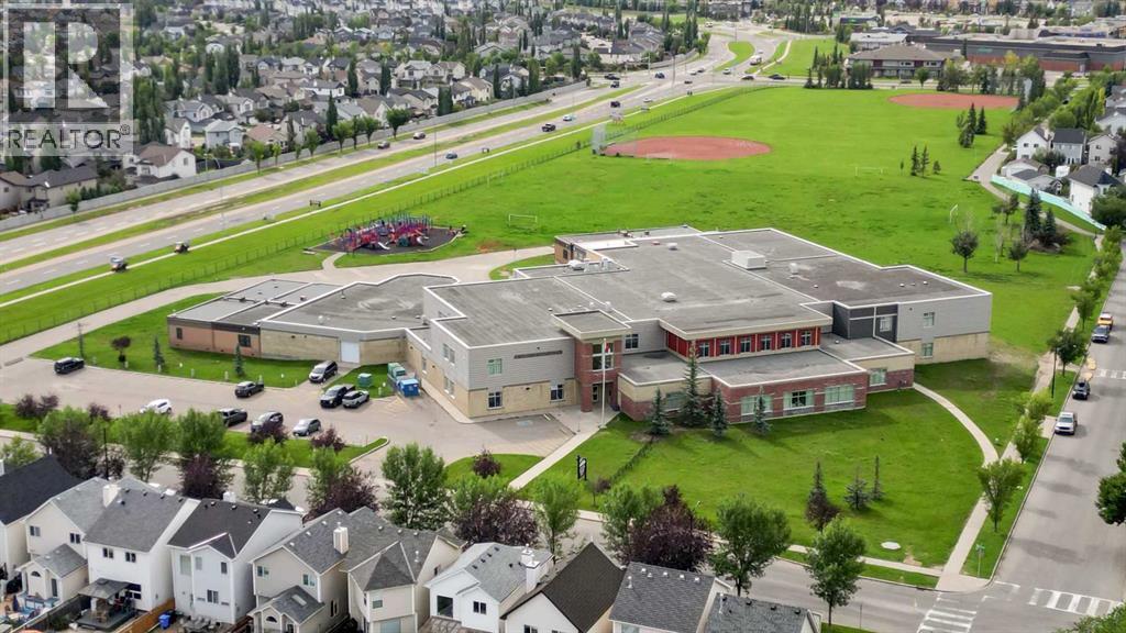 Photo 18 of 37 New Brighton Point Se, Calgary AB