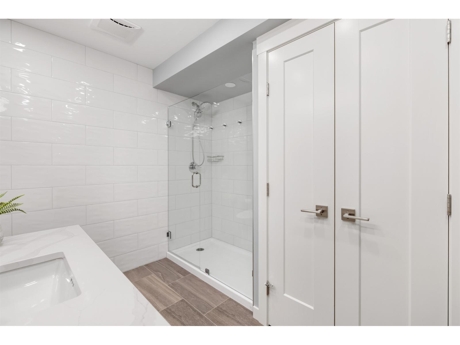 Photo 17 of 2675 275 A Street, Langley BC