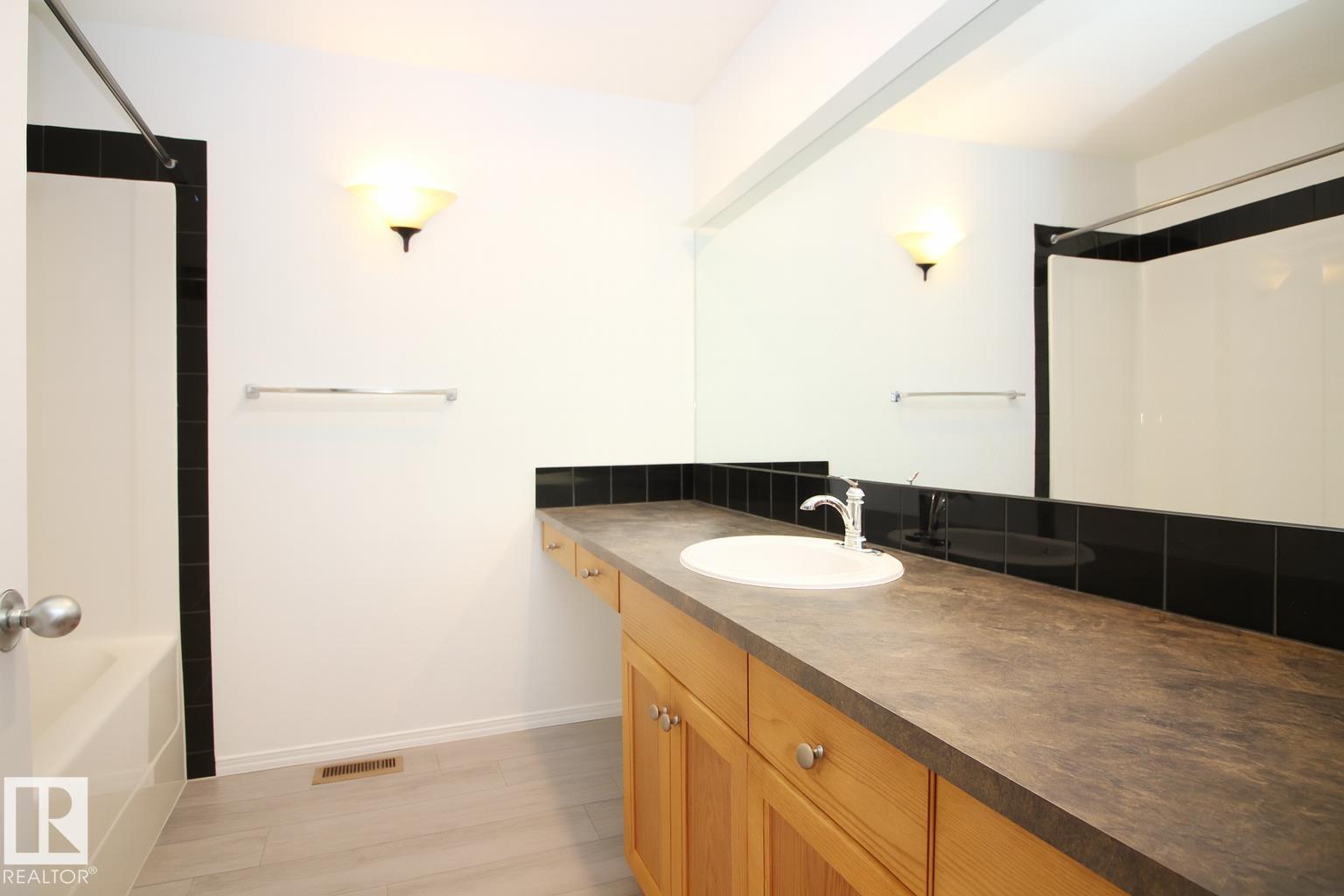 Photo 22 of 89 230 Edwards Dr Sw, Edmonton AB