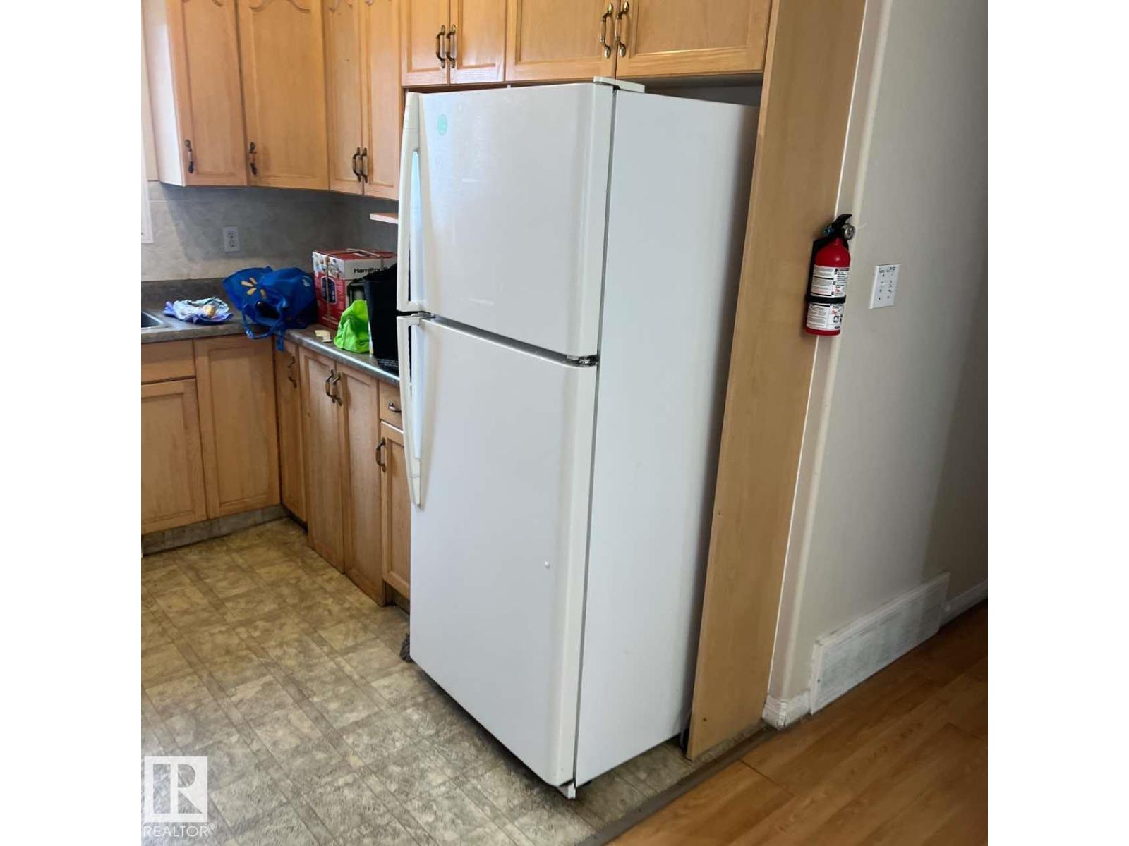 9518 106 AV NW, Edmonton