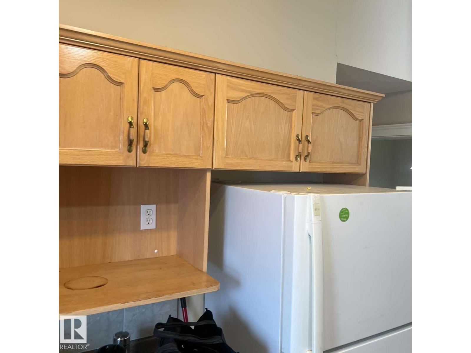 9518 106 AV NW, Edmonton