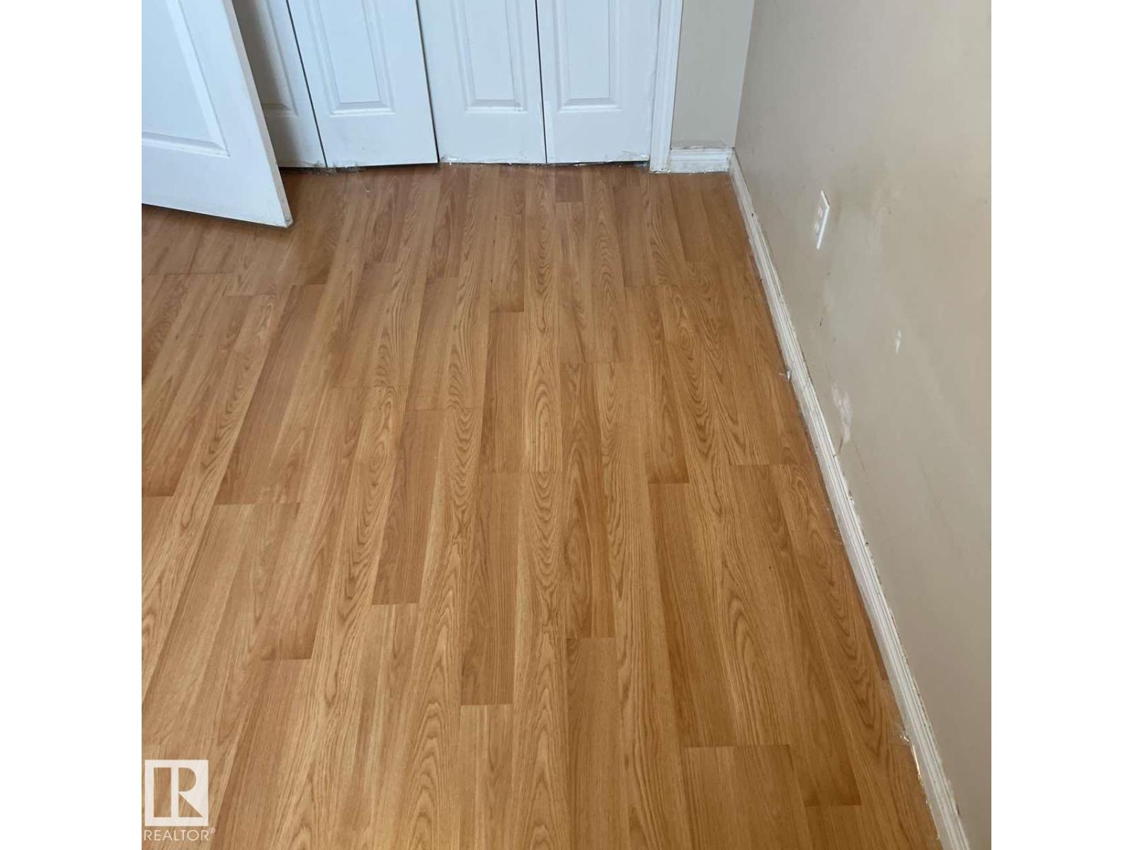 9518 106 AV NW, Edmonton