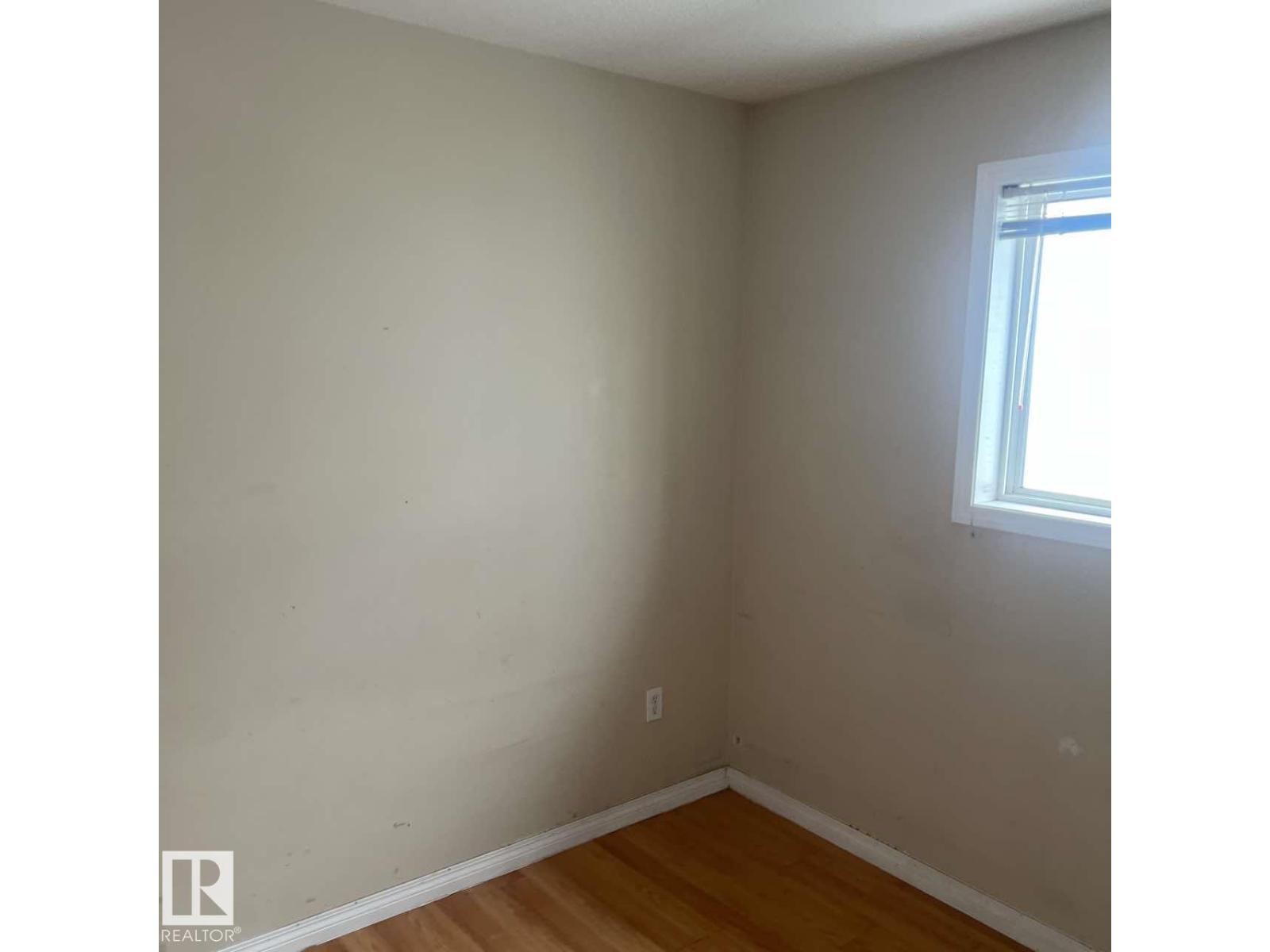 9518 106 AV NW, Edmonton