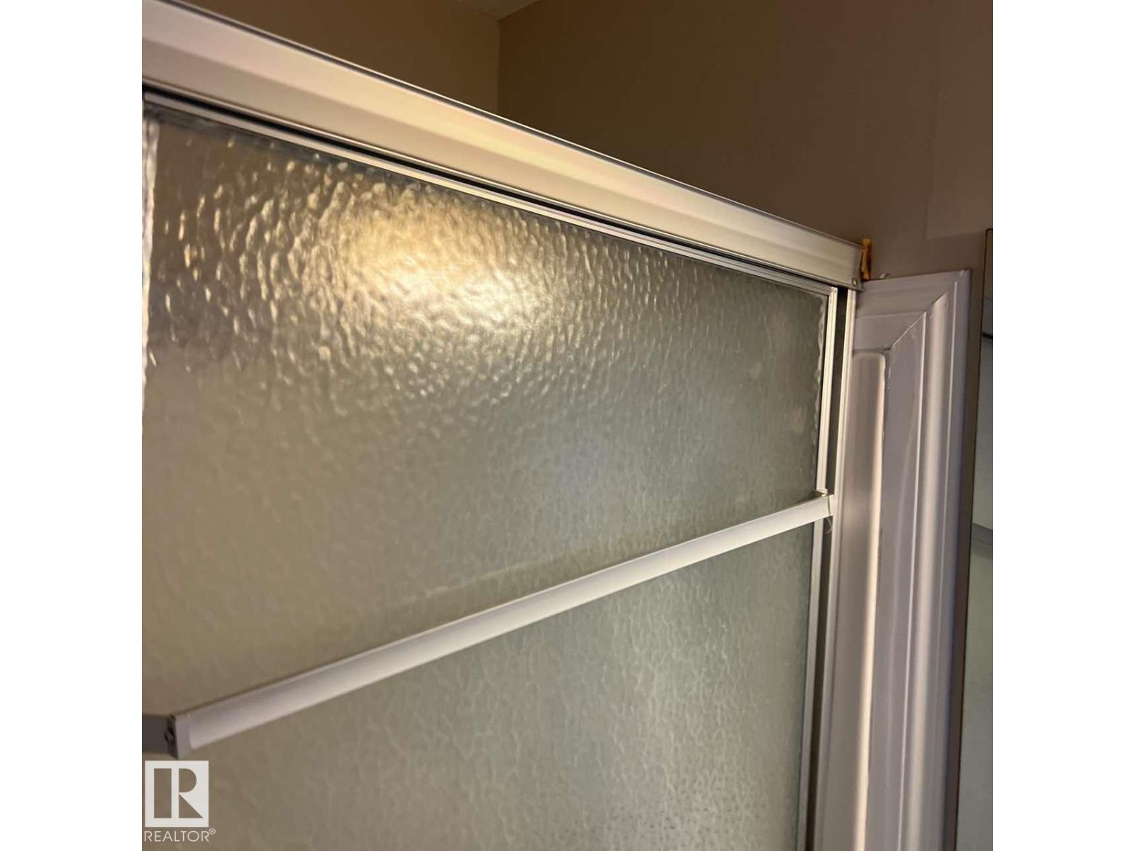 9518 106 AV NW, Edmonton