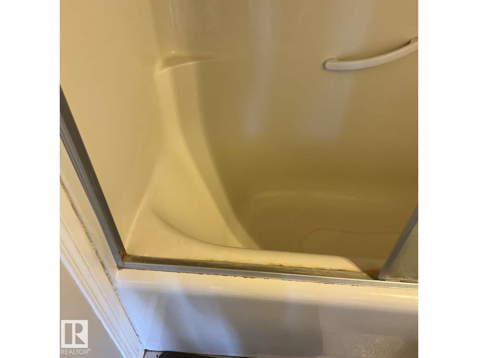 9518 106 AV NW, Edmonton