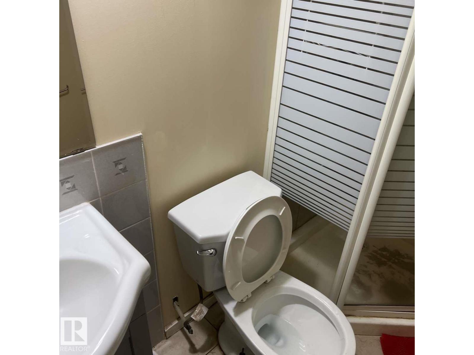 9518 106 AV NW, Edmonton