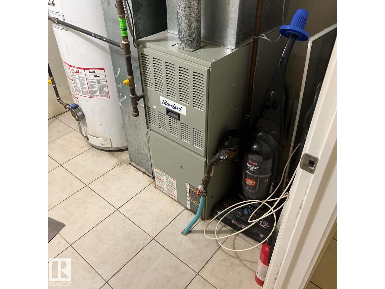 9518 106 AV NW, Edmonton