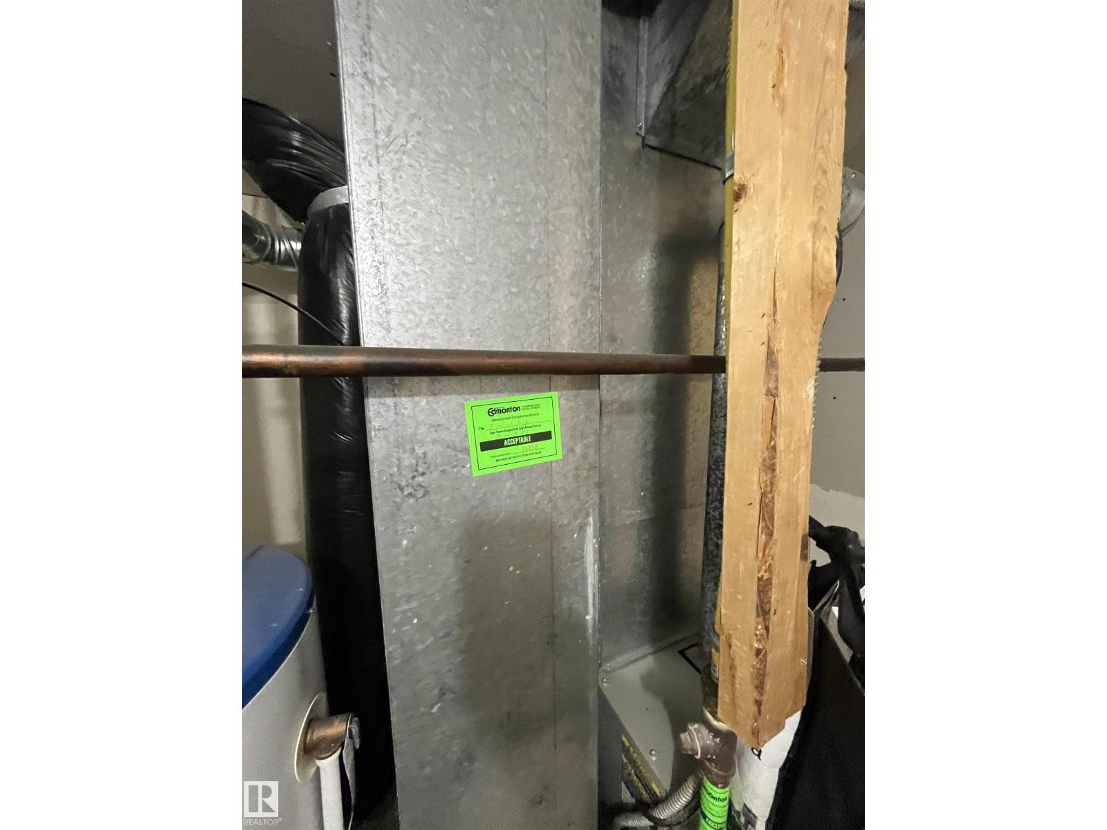 9518 106 AV NW, Edmonton