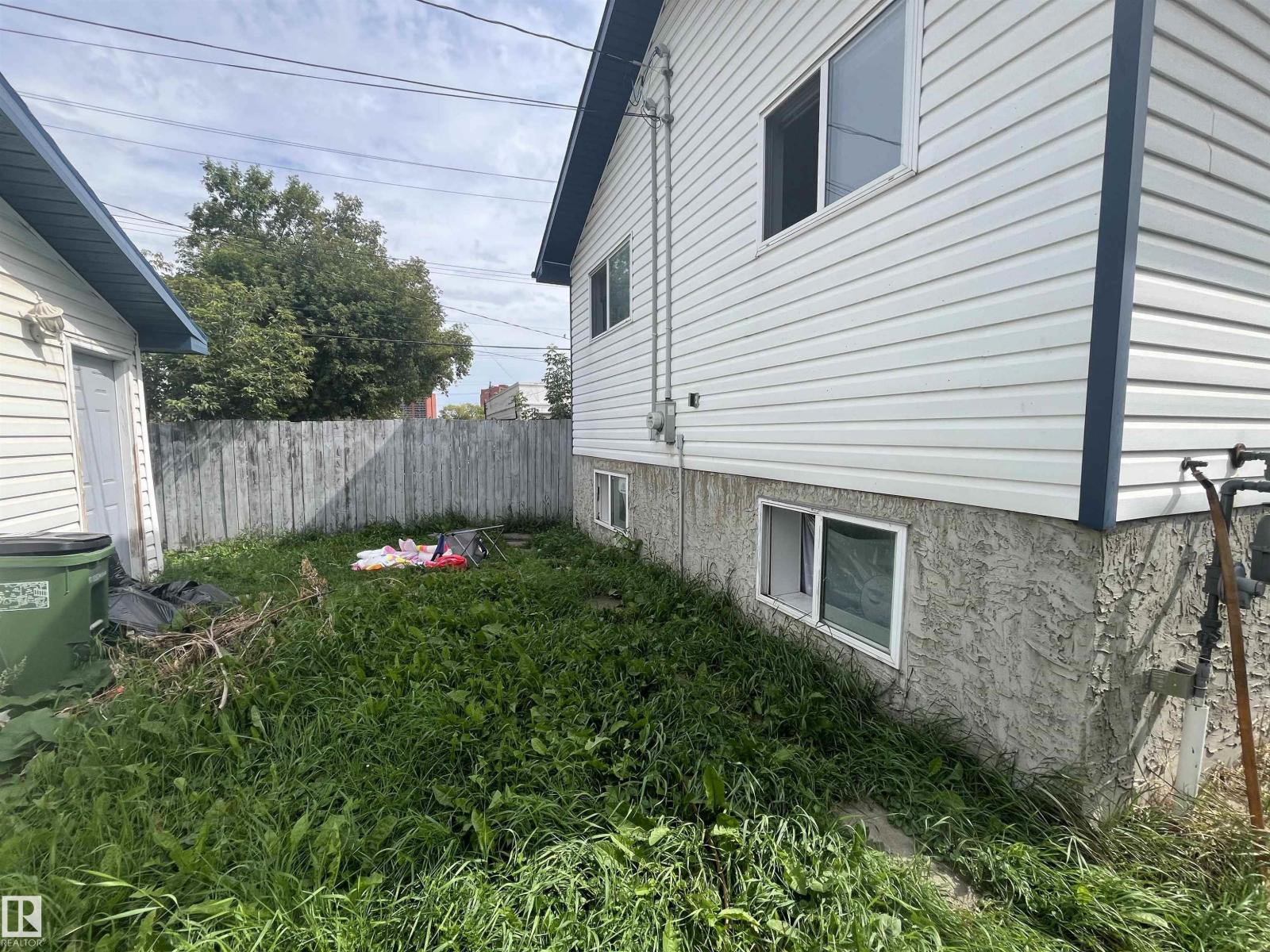 9518 106 AV NW, Edmonton