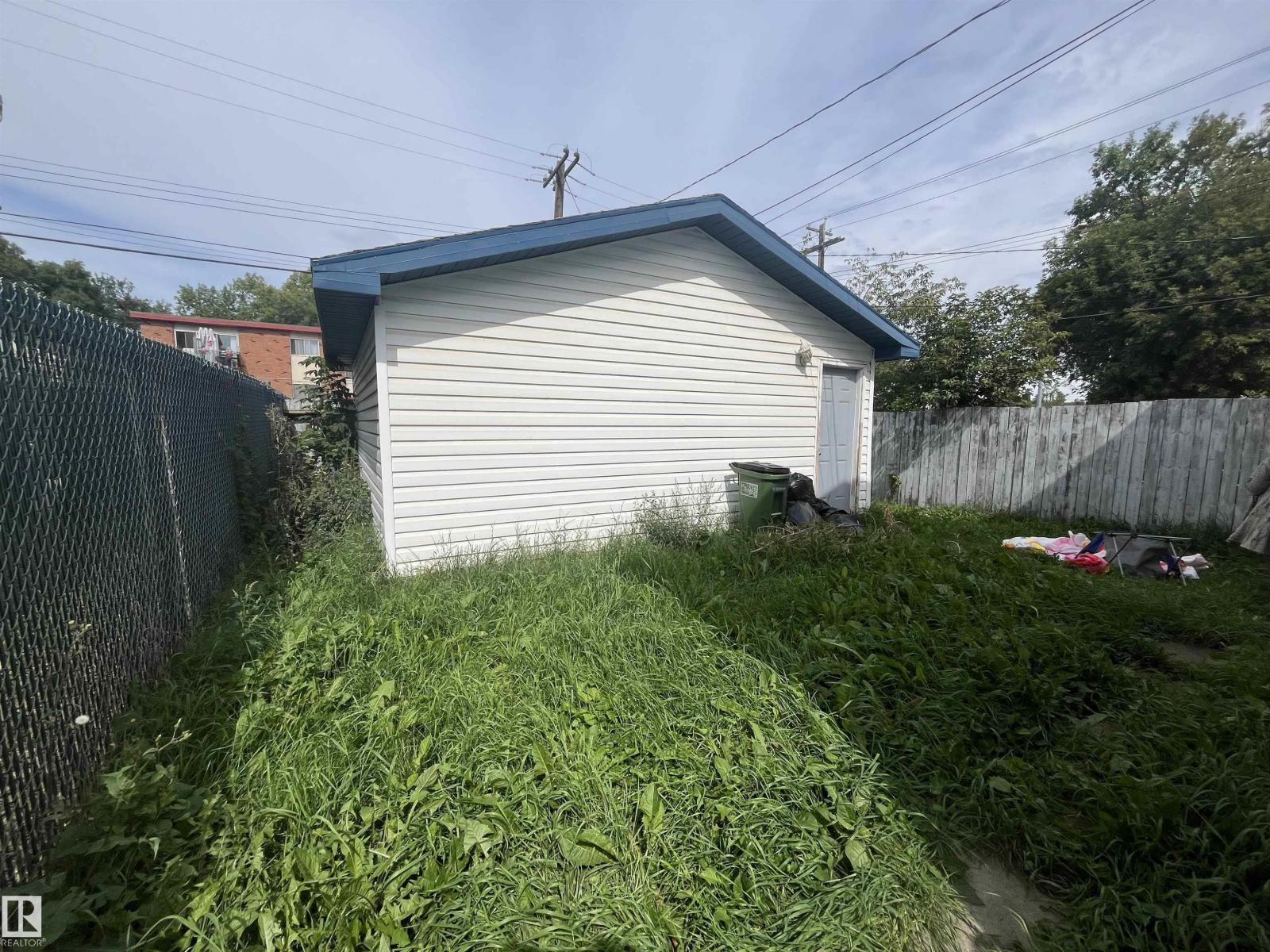 9518 106 AV NW, Edmonton