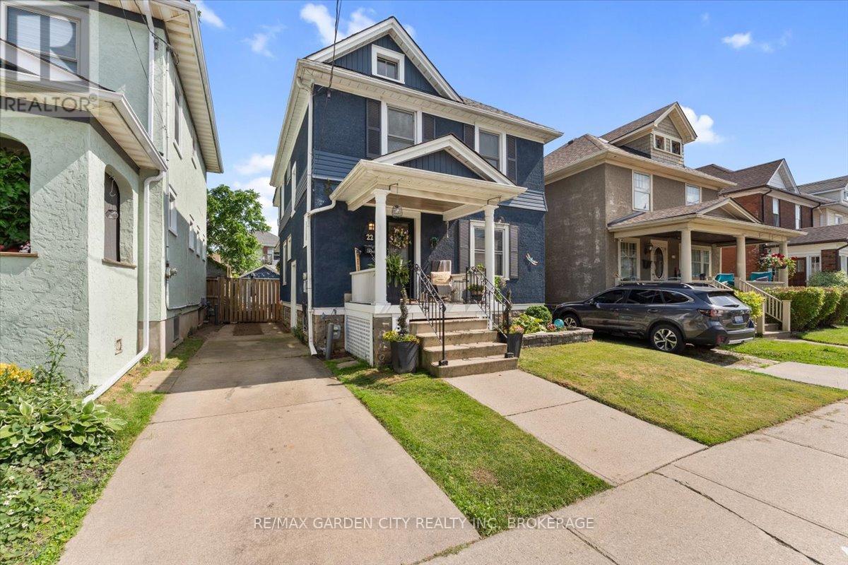 Photo 17 of 22 Chaplin Avenue, St Catharines ON
