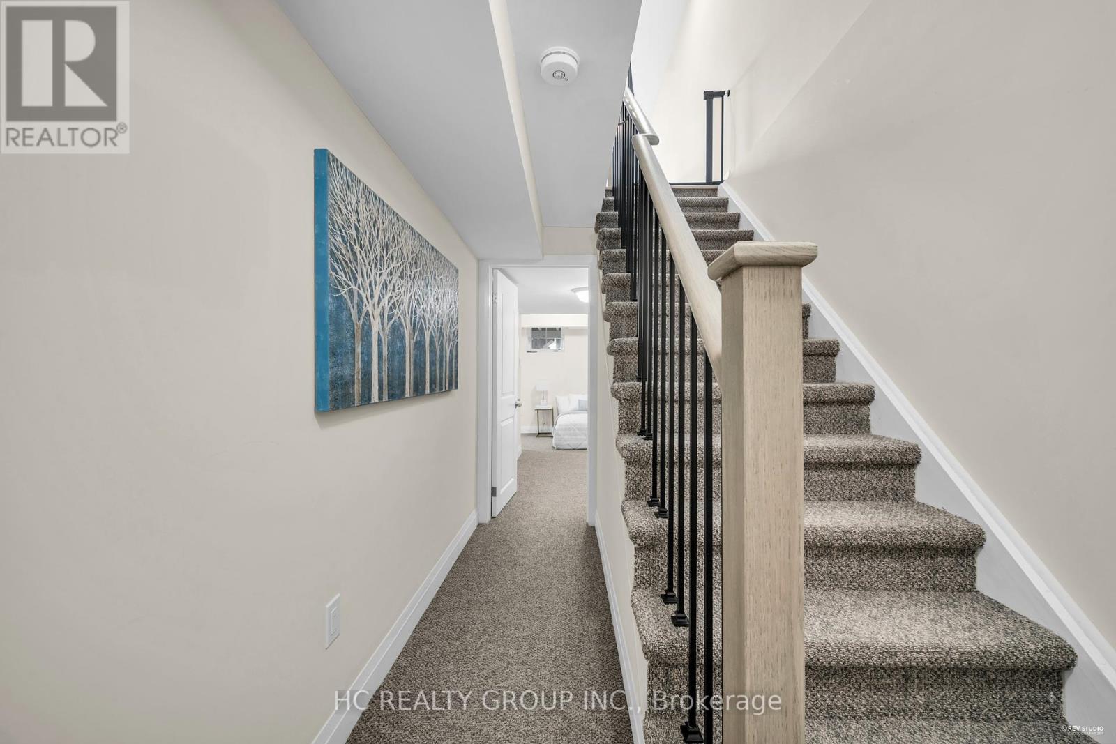 Photo 37 of 41 Mcconaghy Court, Vaughan ON