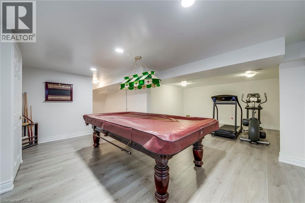 Photo 37 of 170 Cavendish Court, Oakville ON