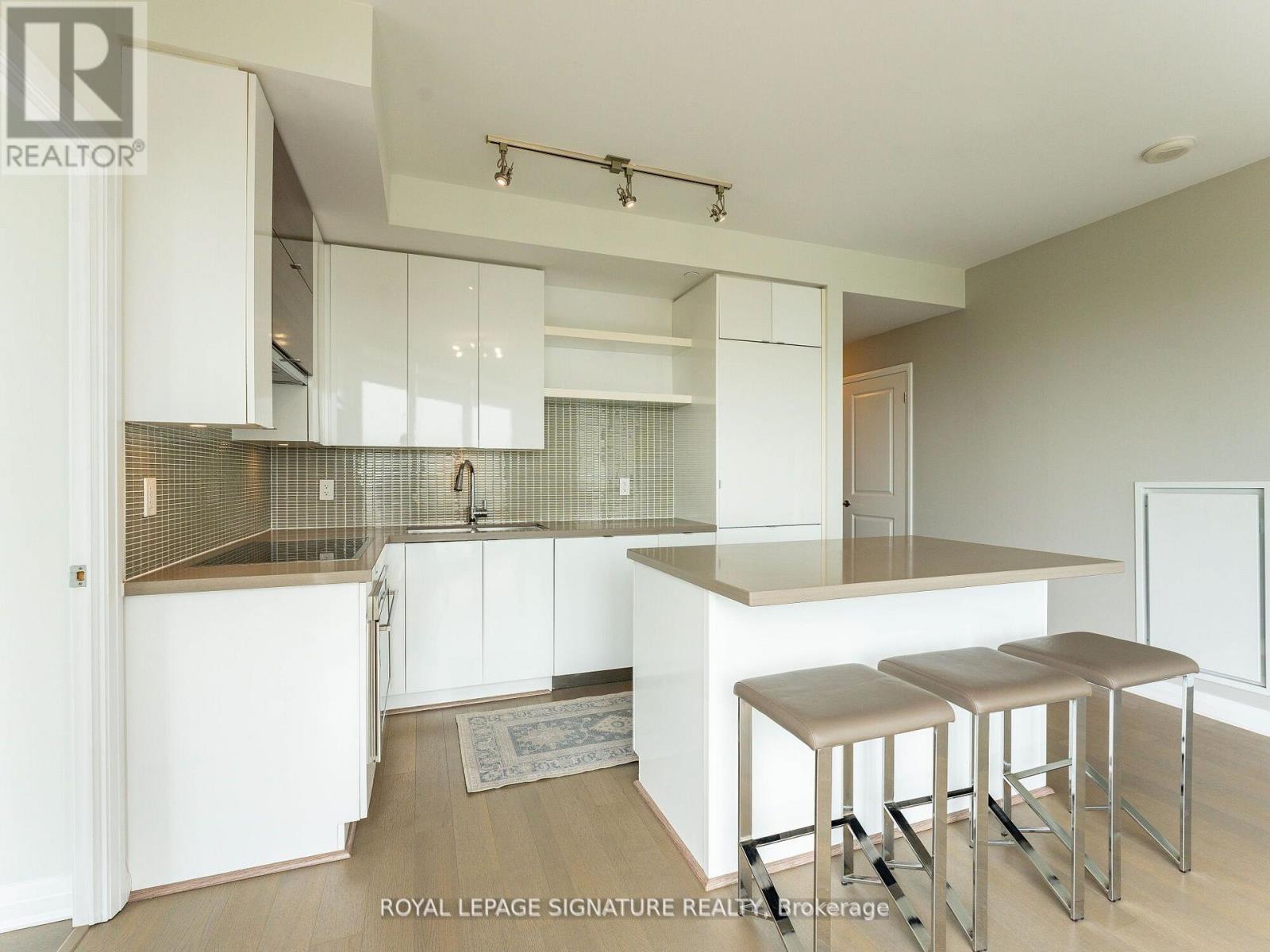 Photo 27 of 704 59 Annie Craig Drive, Toronto ON