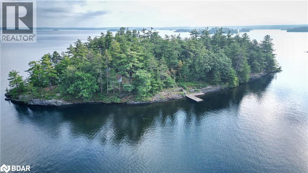 Photo 1 of 1 Island 3 Lm Island, Gravenhurst ON