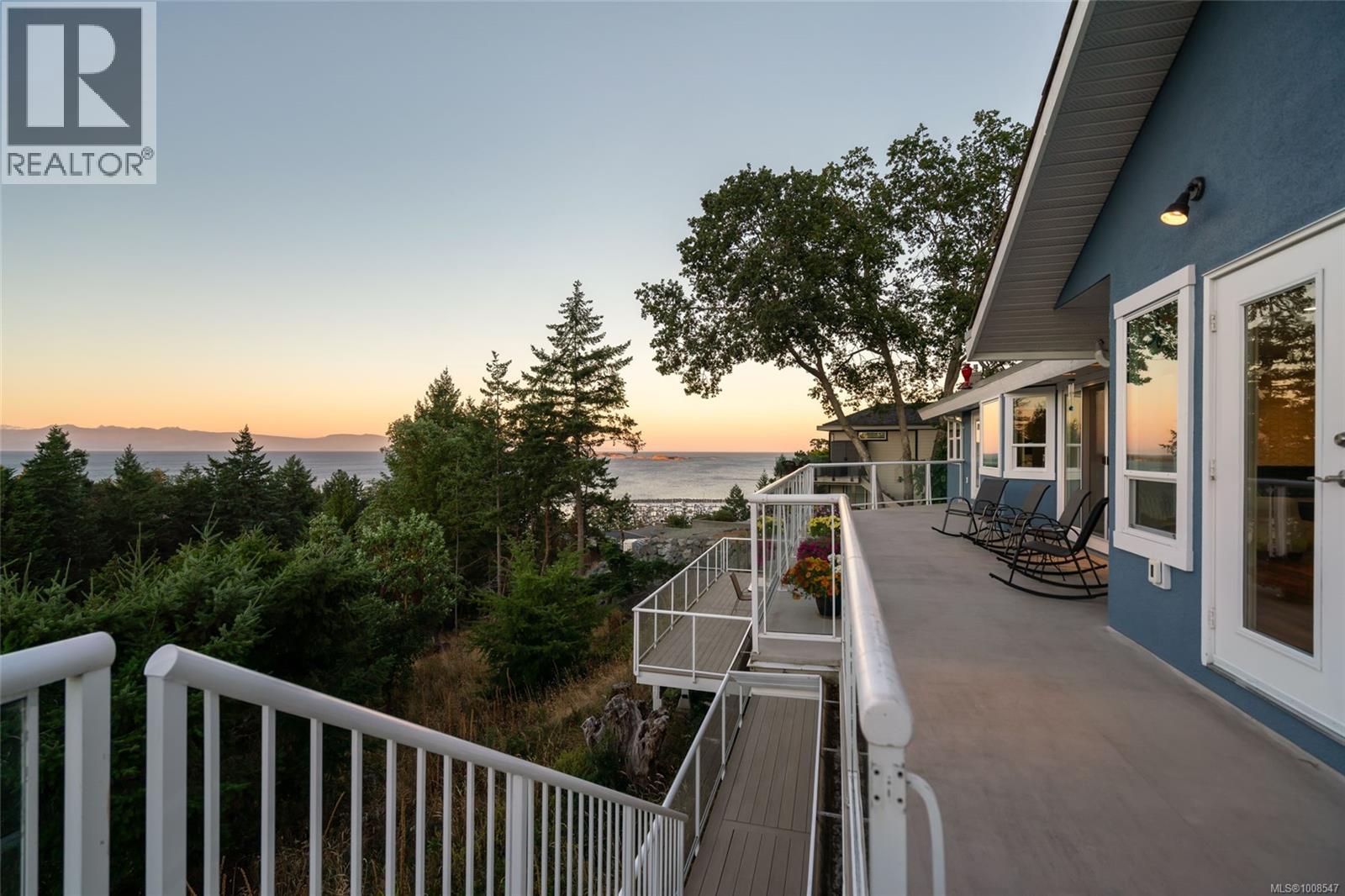 Photo 32 of 3419 Redden Rd, Nanoose Bay BC