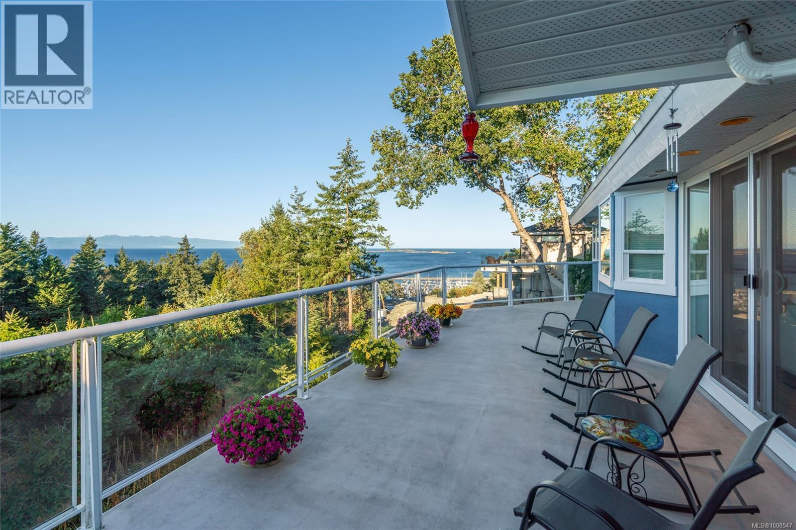 Photo 4 of 3419 Redden Rd, Nanoose Bay BC