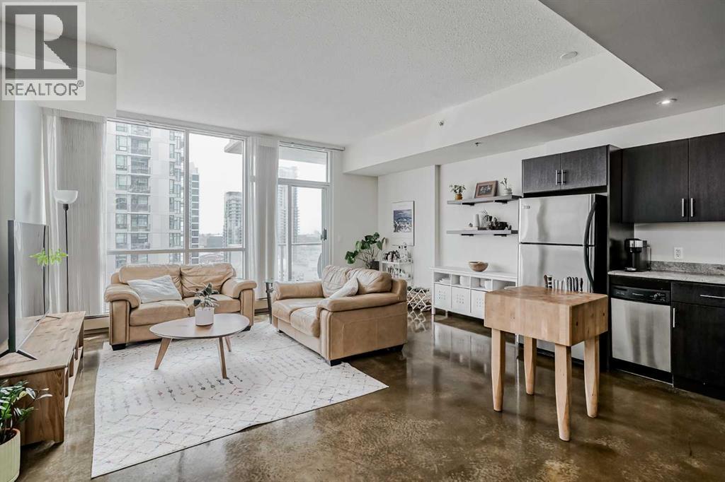 1311, 135 13 AVENUE SW - 4