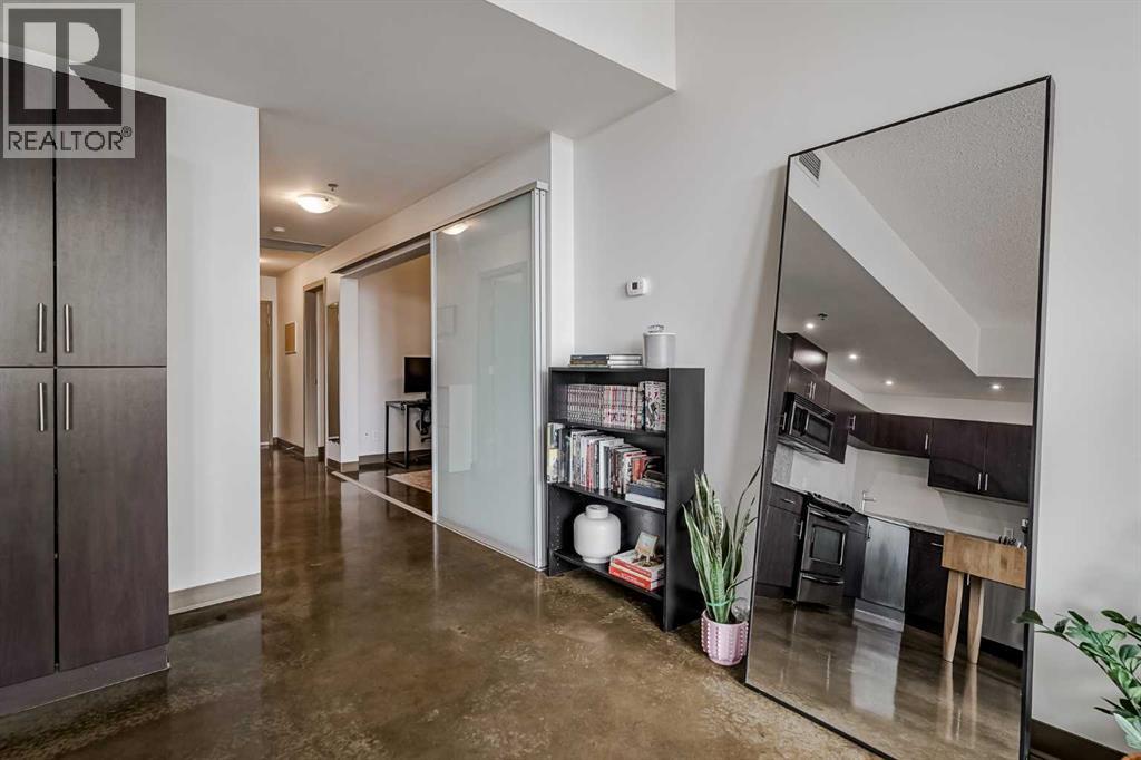 1311, 135 13 AVENUE SW - 15
