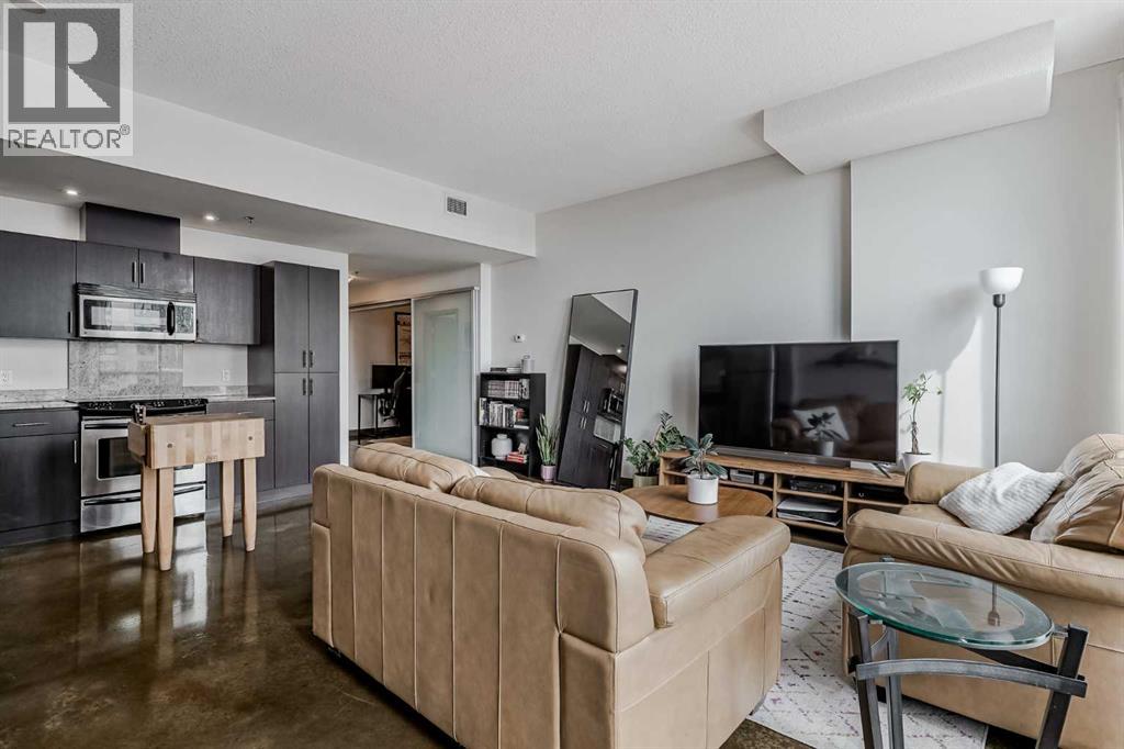 1311, 135 13 AVENUE SW - 10