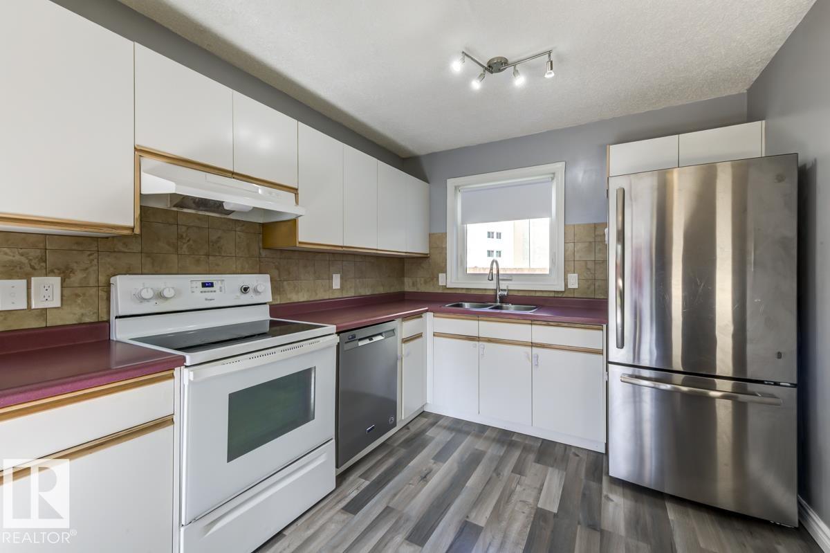 Photo 44 of 14659 52 St Nw, Edmonton AB