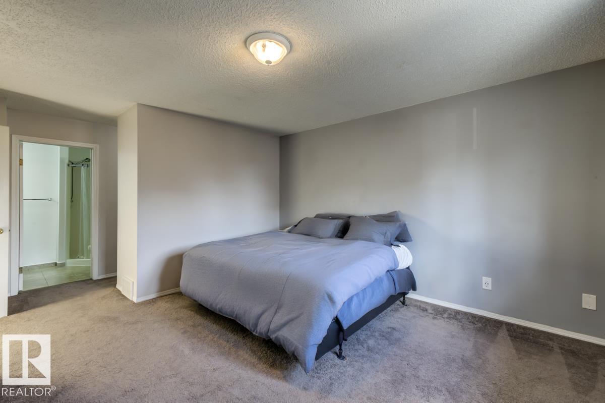 Photo 12 of 14659 52 St Nw, Edmonton AB