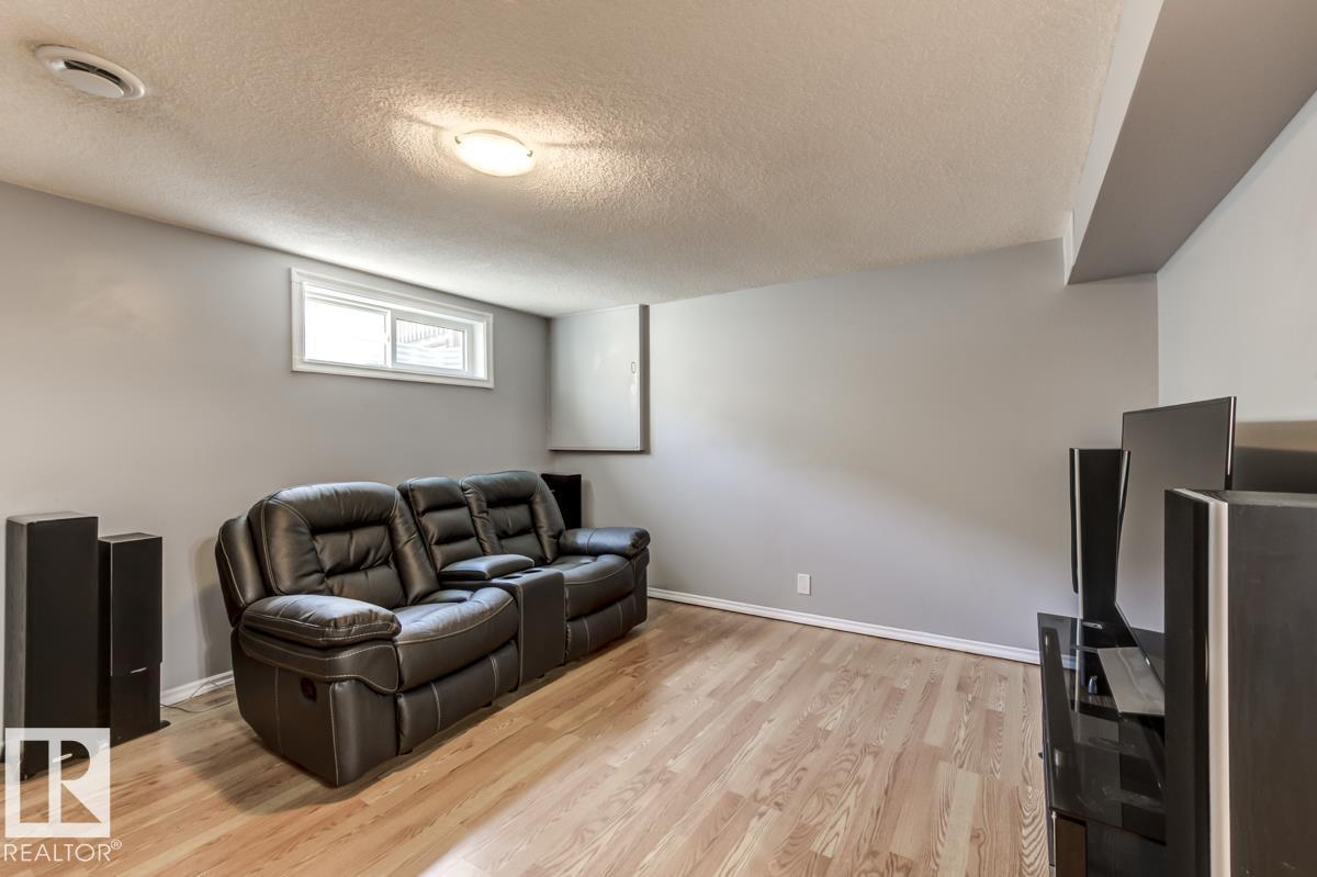 Photo 21 of 14659 52 St Nw, Edmonton AB