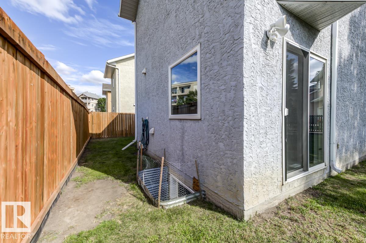 Photo 33 of 14659 52 St Nw, Edmonton AB
