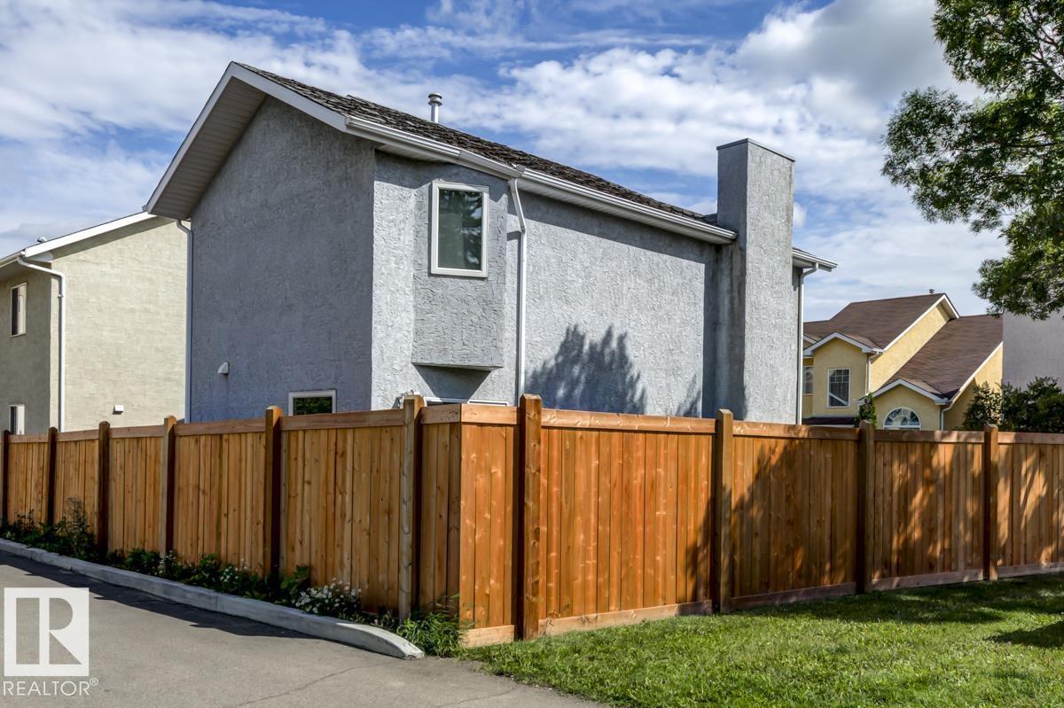 Photo 25 of 14659 52 St Nw, Edmonton AB