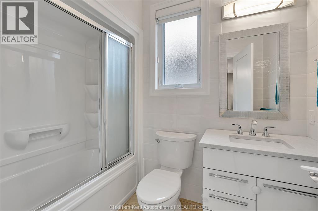 Photo 19 of 125 Cottage Place, Chatham ON