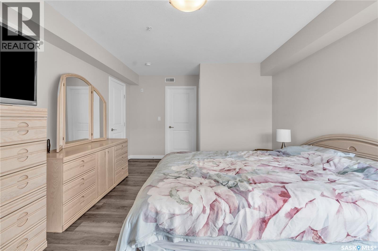 Single Family House Low rise for Sale in   Windsor Park ROAD Regina 