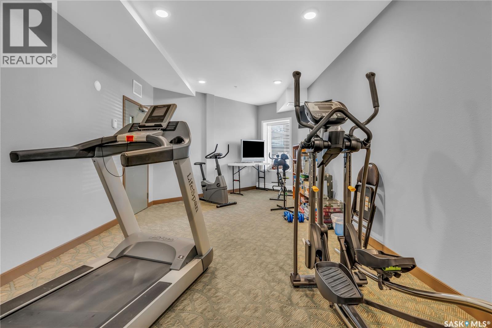 Single Family House Low rise for Sale in   Windsor Park ROAD Regina 