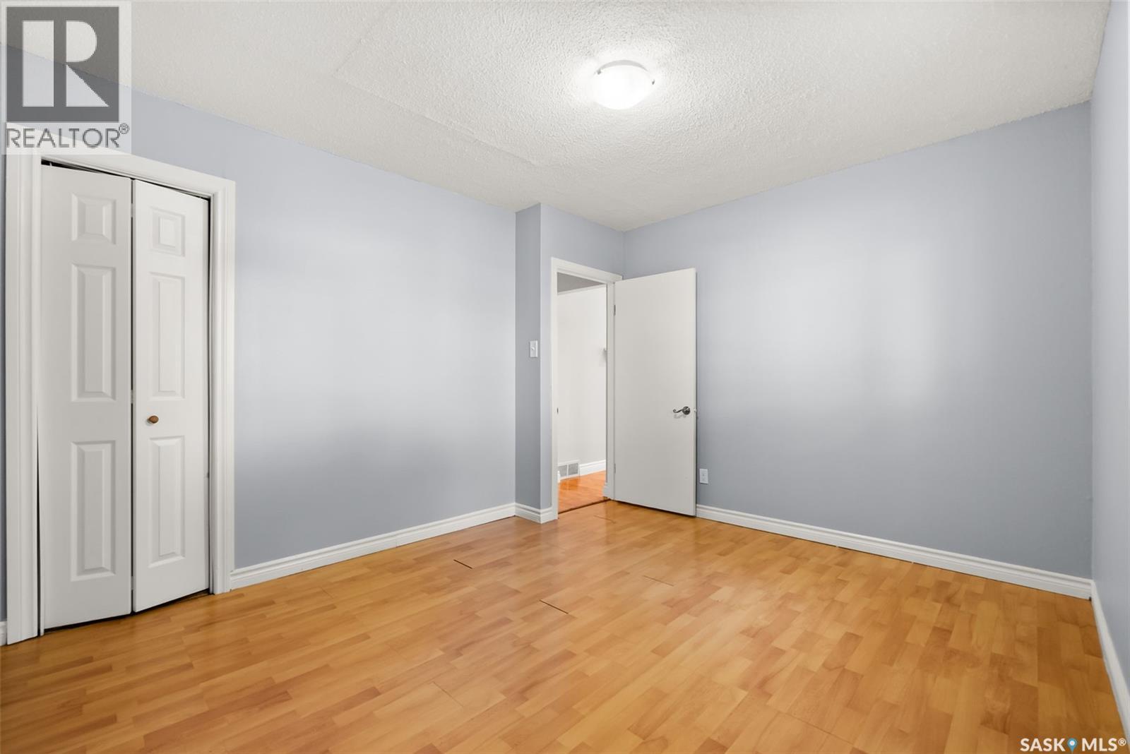 Single Family House Bungalow for Sale in  Horace STREET Regina 