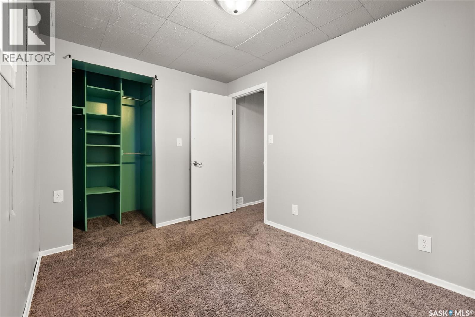 Single Family House Bungalow for Sale in  Horace STREET Regina 