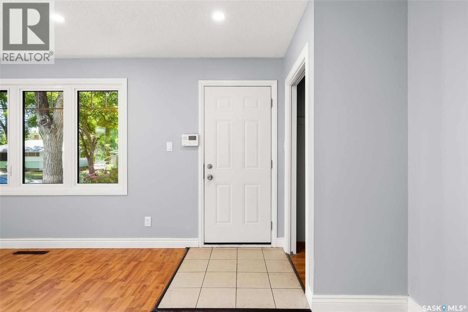 Single Family House Bungalow for Sale in  Horace STREET Regina 