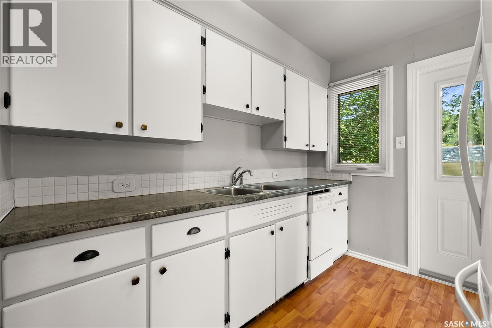 Single Family House Bungalow for Sale in  Horace STREET Regina 