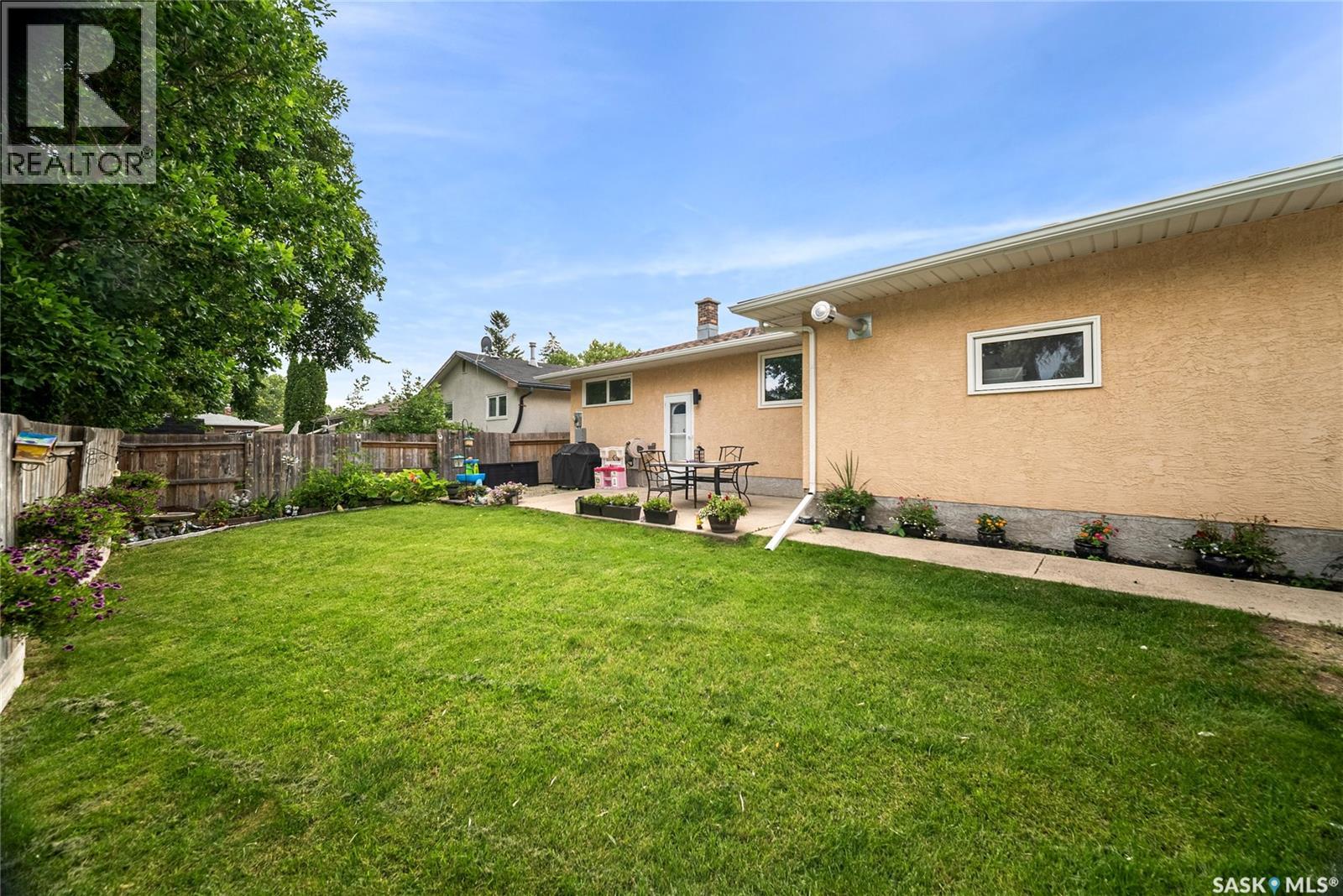 Photo 33 of 1708 12 Th Avenue N, Regina SK