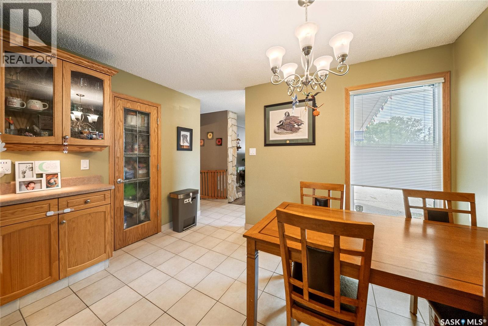 Photo 9 of 1708 12 Th Avenue N, Regina SK