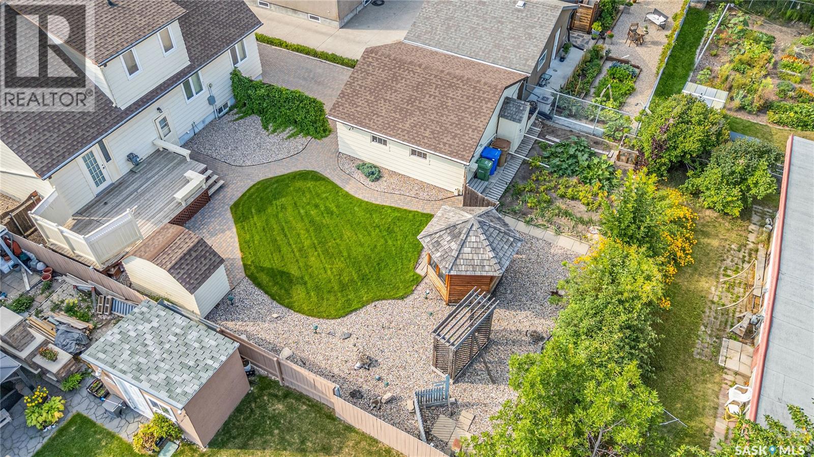 Photo 33 of 13 Lamont Crescent, Regina SK
