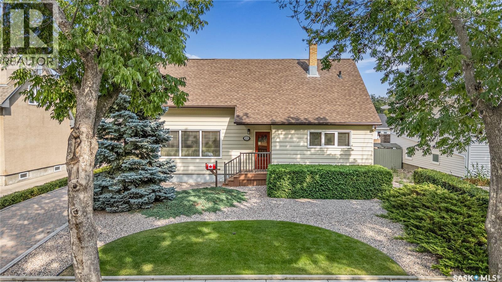 Photo 9 of 13 Lamont Crescent, Regina SK