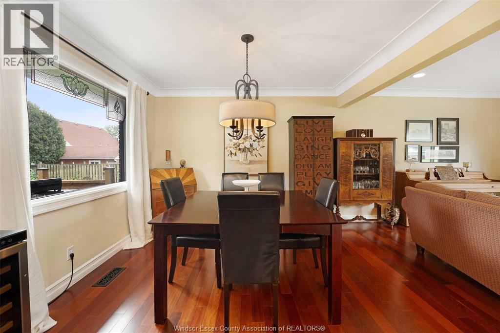 Photo 7 of 500 Bartlet Drive, Windsor ON