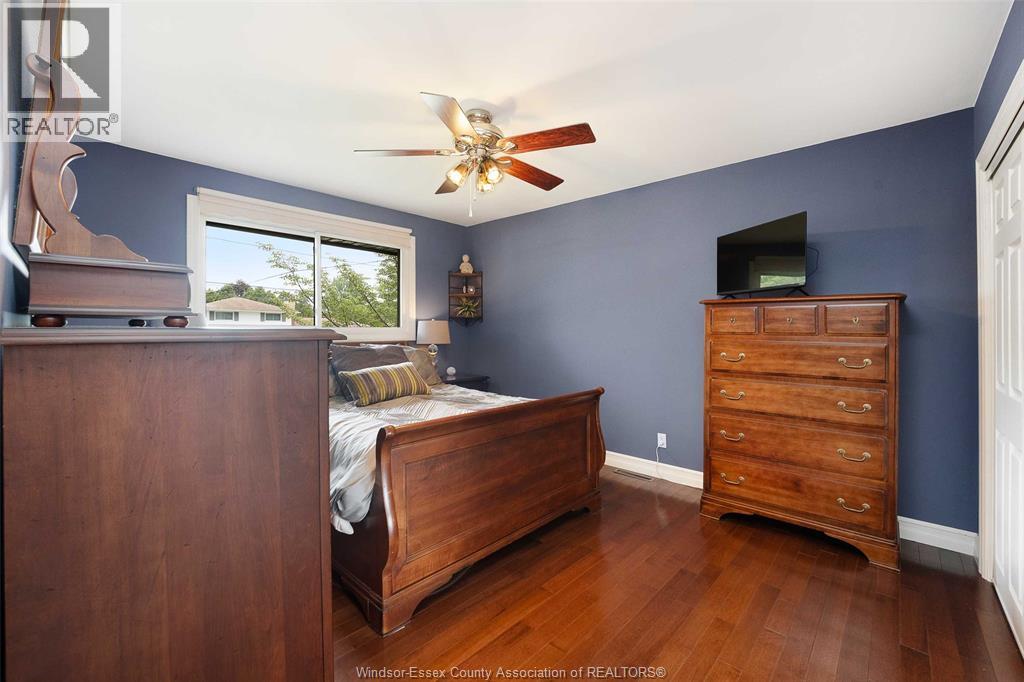 Photo 16 of 500 Bartlet Drive, Windsor ON